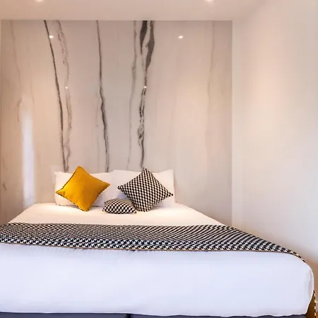 Hotel Kyriad Direct Centre Gare 2*