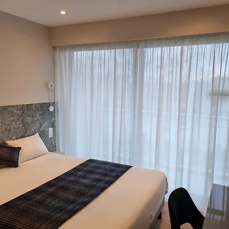 Hotel Kyriad Direct Centre Gare 2*