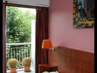 Kyriad Direct Centre Gare Ξενοδοχείο 2*